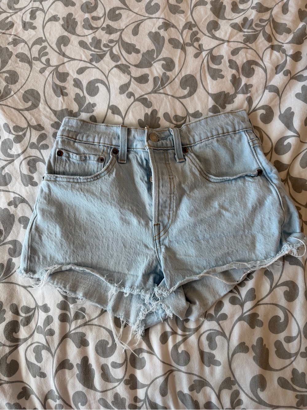 Levi’s 501 denim shorts
